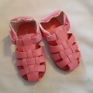 Carter's girls size 6 Addison sandals New